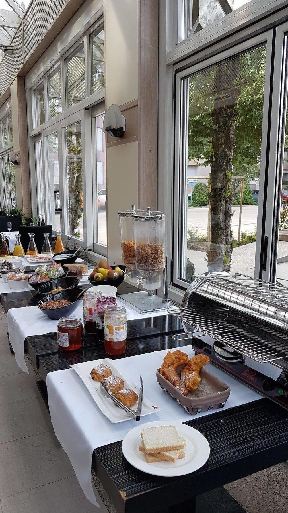 Hostellerie De La Vendee Lancy Ngoại thất bức ảnh