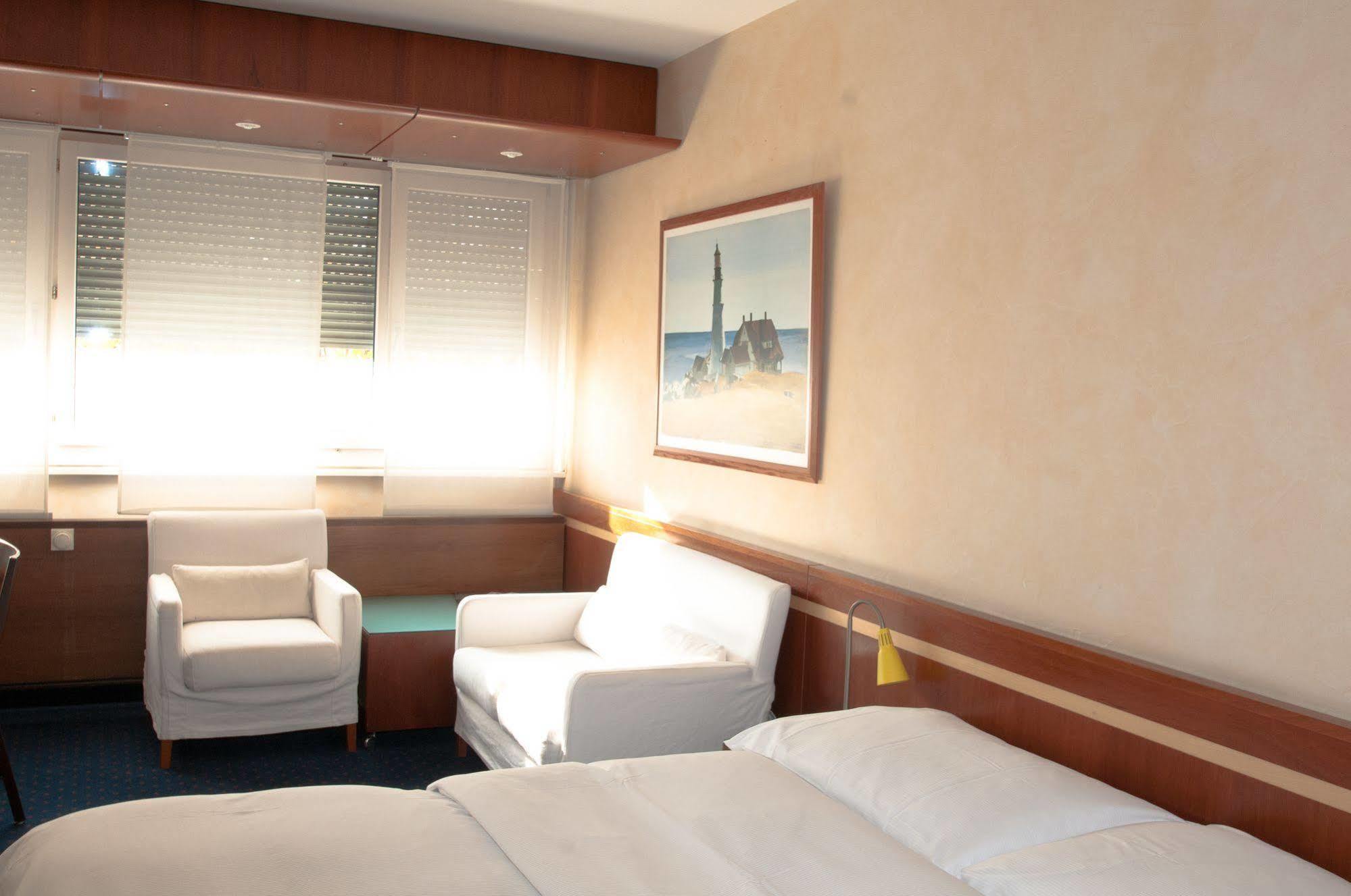Hostellerie De La Vendee Lancy Ngoại thất bức ảnh