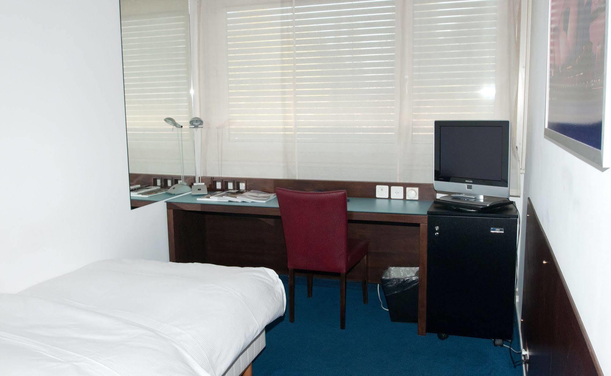 Hostellerie De La Vendee Lancy Ngoại thất bức ảnh